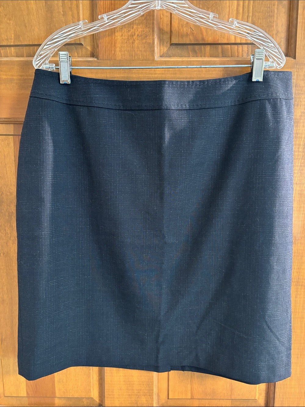 Halogen sz 16 charcoal gray pencil skirt with subtle plaid pattern